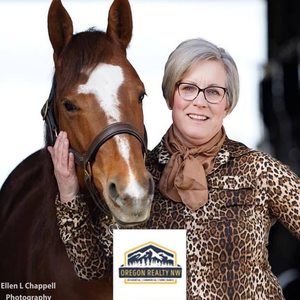 Meet your Posher, Denise